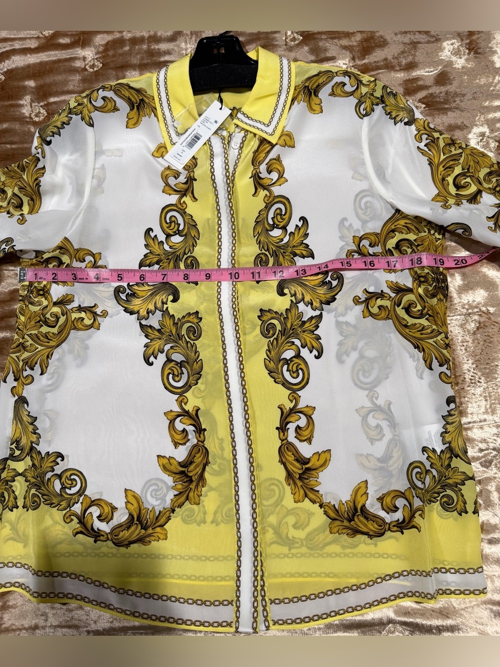 Alice + Olivia Willa Placket Top in Golden Coast - Picture 11 of 12